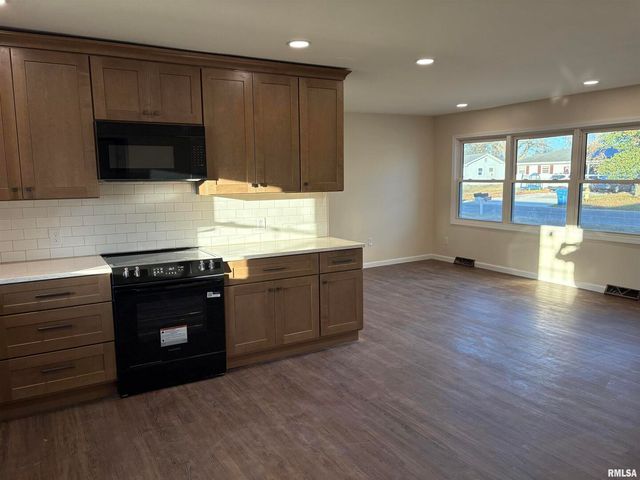 504 Westhaven Dr Drive, Centralia, IL 62801