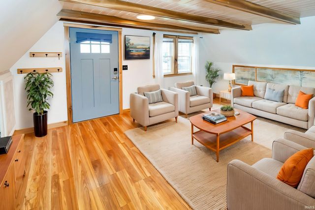 927 W Idlewild Drive, Evansville, IN 47710