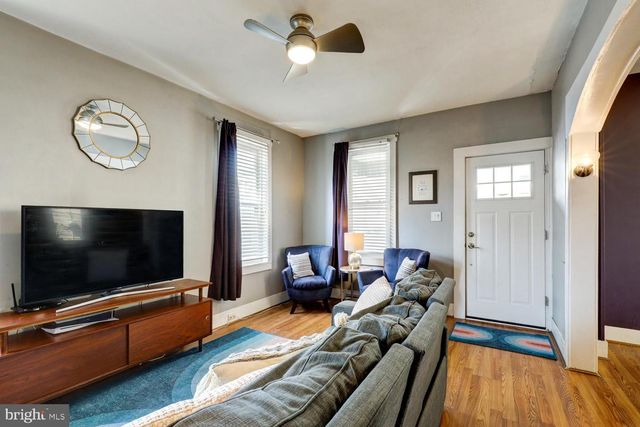 15 E WALNUT ST, Ephrata, PA 17522