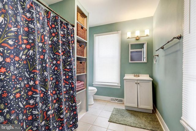 15 E WALNUT ST, Ephrata, PA 17522
