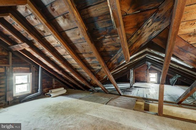 15 E WALNUT ST, Ephrata, PA 17522