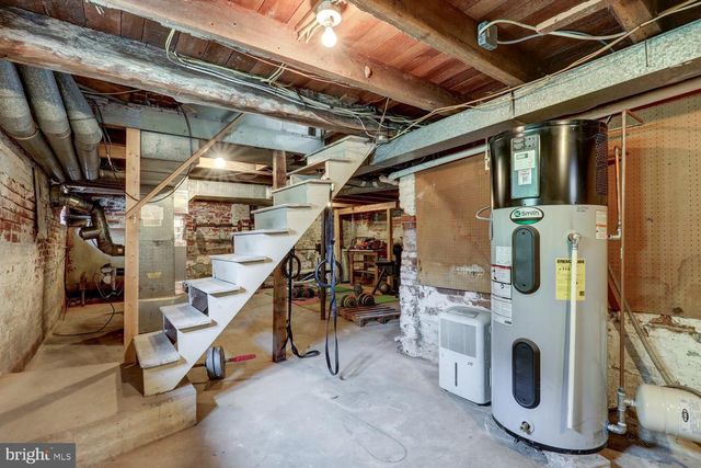 15 E WALNUT ST, Ephrata, PA 17522