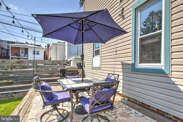 15 E WALNUT ST, Ephrata, PA 17522