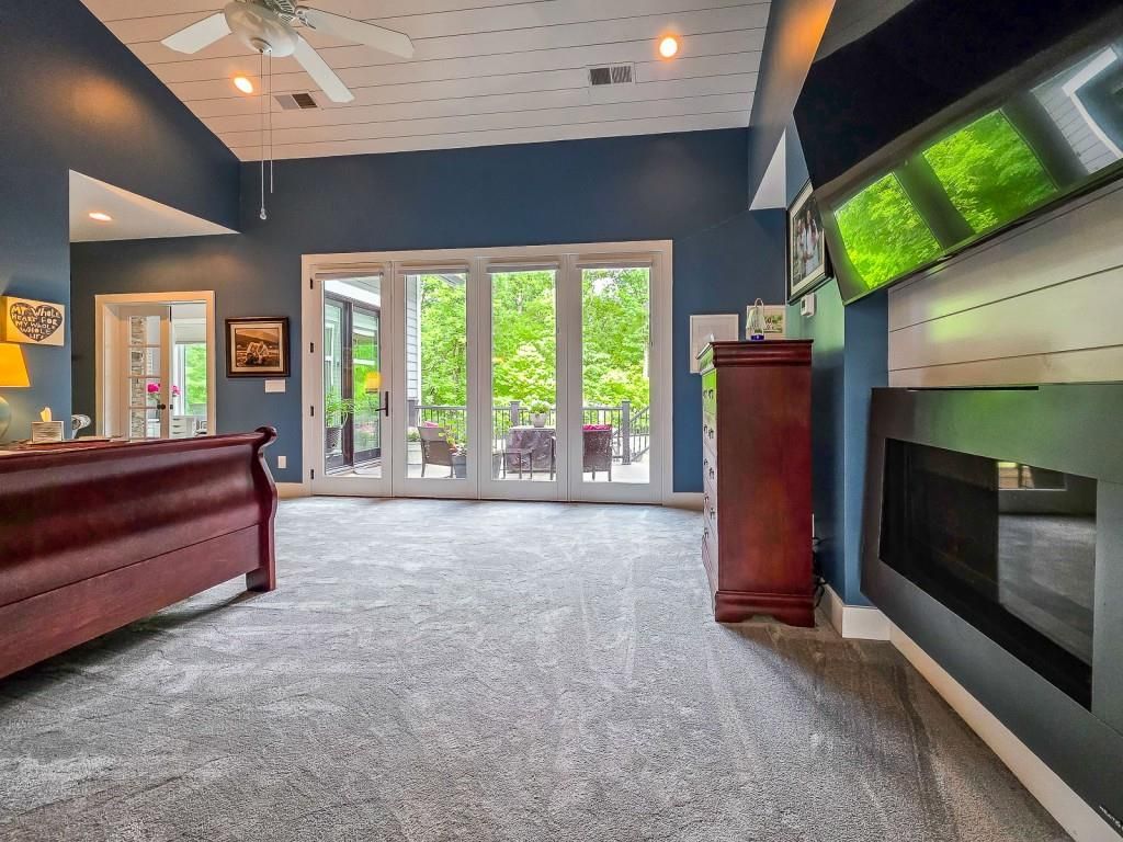 Image 18 of property listing at 14 Allatoona Estates Drive SE, Acworth, GA 30102