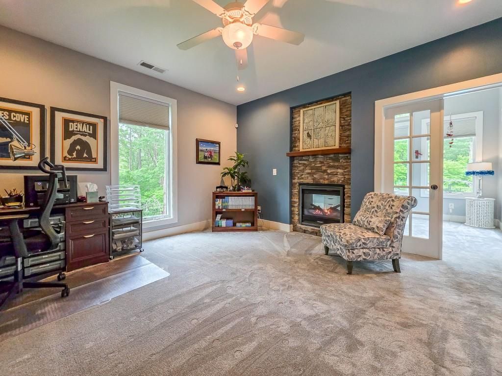 Image 21 of property listing at 14 Allatoona Estates Drive SE, Acworth, GA 30102