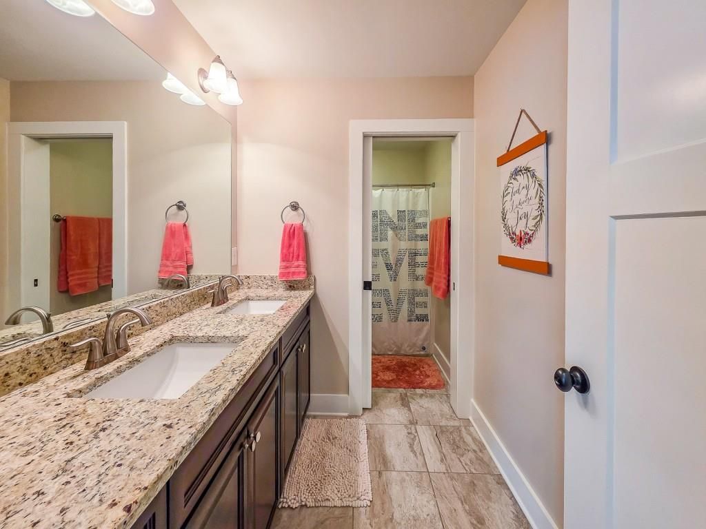 Image 40 of property listing at 14 Allatoona Estates Drive SE, Acworth, GA 30102