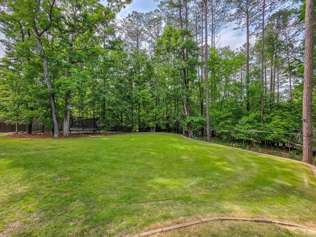 Image 51 of property listing at 14 Allatoona Estates Drive SE, Acworth, GA 30102