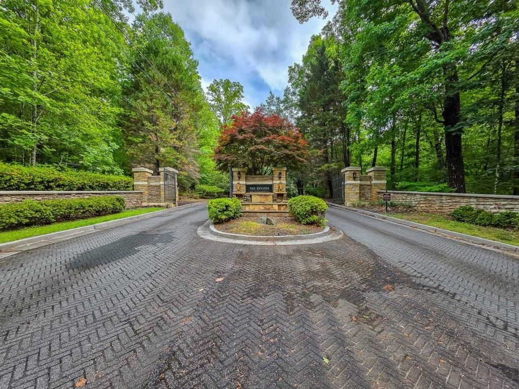Image 59 of property listing at 14 Allatoona Estates Drive SE, Acworth, GA 30102