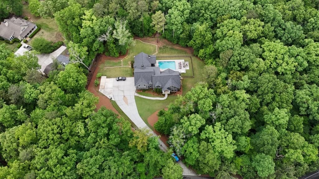 Image 71 of property listing at 14 Allatoona Estates Drive SE, Acworth, GA 30102