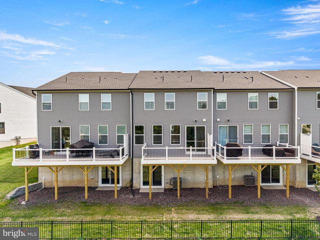 352 ASPEN WAY, King Of Prussia, PA 19406