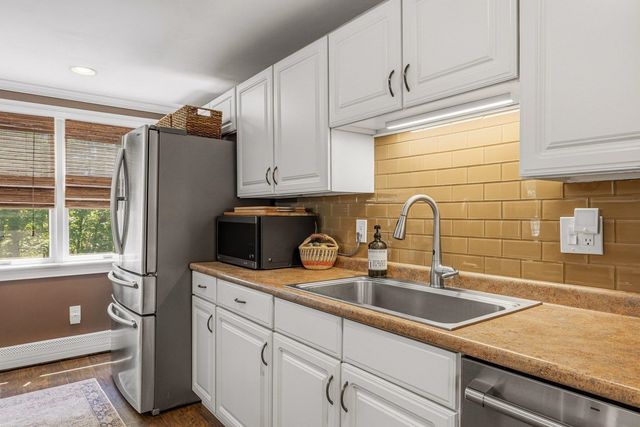2 Garrison Lane, Madbury, NH 03823