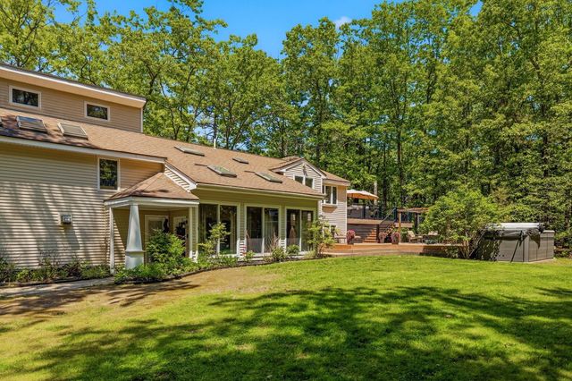 2 Garrison Lane, Madbury, NH 03823
