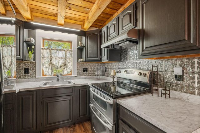 2 Garrison Lane, Madbury, NH 03823