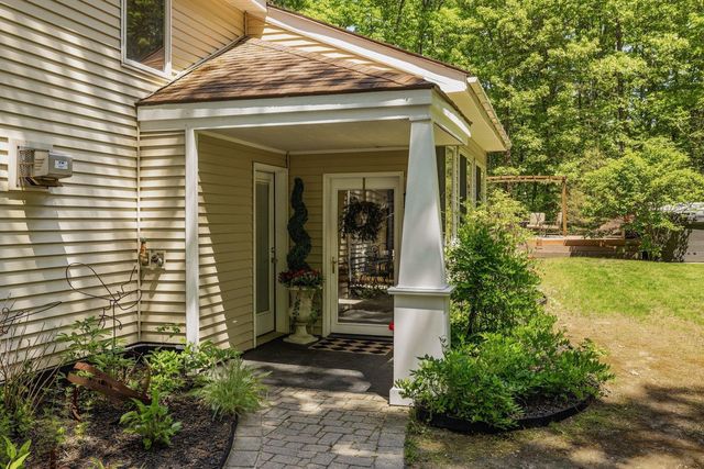 2 Garrison Lane, Madbury, NH 03823