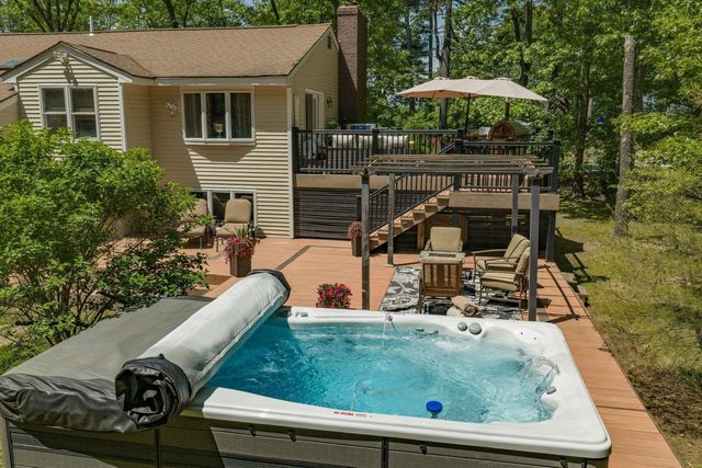 2 Garrison Lane, Madbury, NH 03823