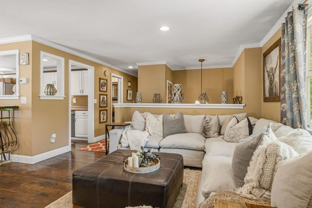 2 Garrison Lane, Madbury, NH 03823