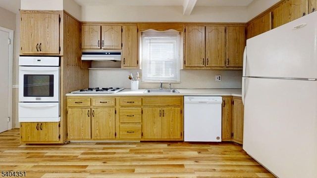 526 Spruce St, Roselle Park Boro, NJ 07204