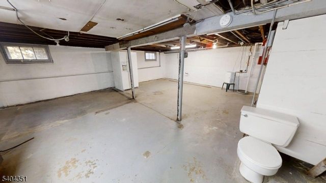 526 Spruce St, Roselle Park Boro, NJ 07204