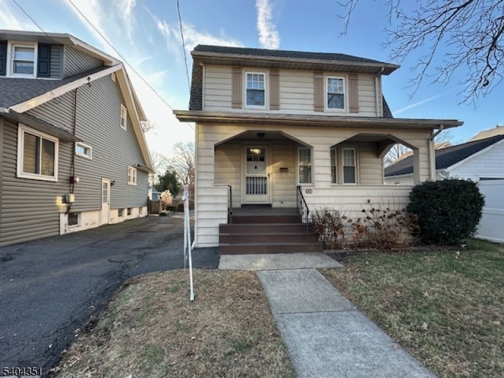 526 Spruce St, Roselle Park Boro, NJ 07204