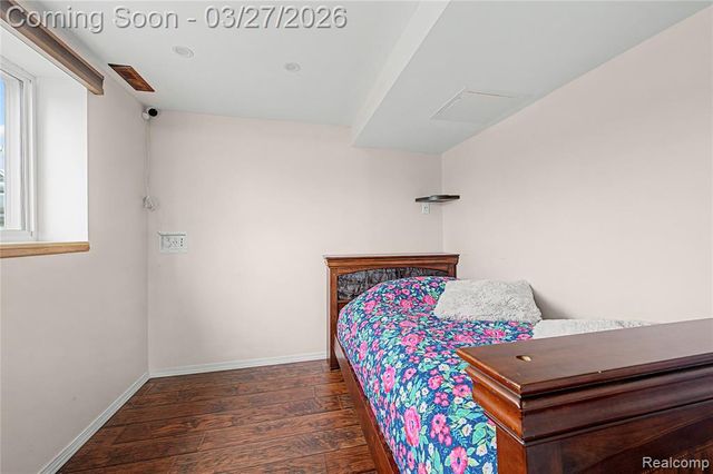 8710 Leslie Drive, Sterling Heights, MI 48314