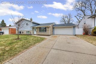 8710 Leslie Drive, Sterling Heights, MI 48314