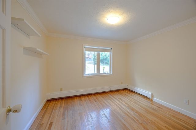 6 Peach Tree Ln 6, Newton, MA 02459