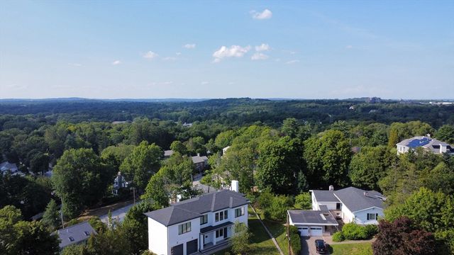 6 Peach Tree Ln 6, Newton, MA 02459