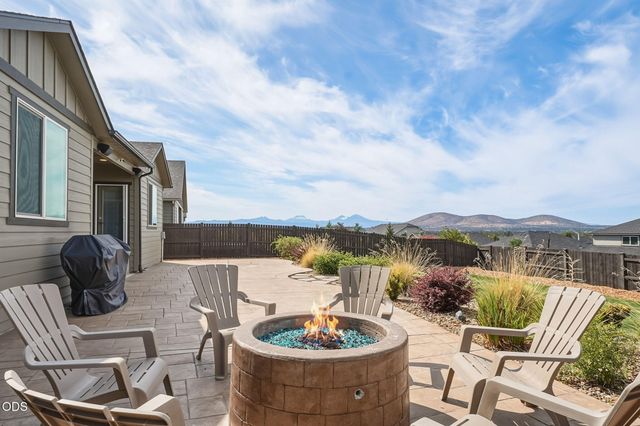 4421 SW Majestic Avenue, Redmond, OR 97756