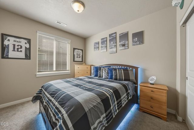 4421 SW Majestic Avenue, Redmond, OR 97756