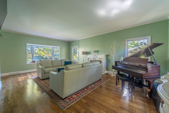 972 Edgewater Drive, Lexington, KY 40502