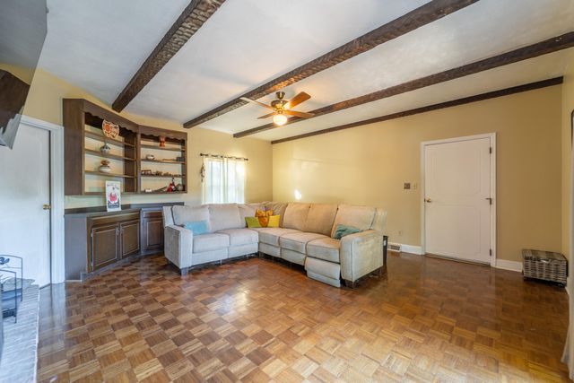 972 Edgewater Drive, Lexington, KY 40502