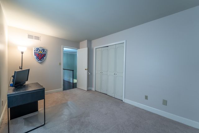 972 Edgewater Drive, Lexington, KY 40502