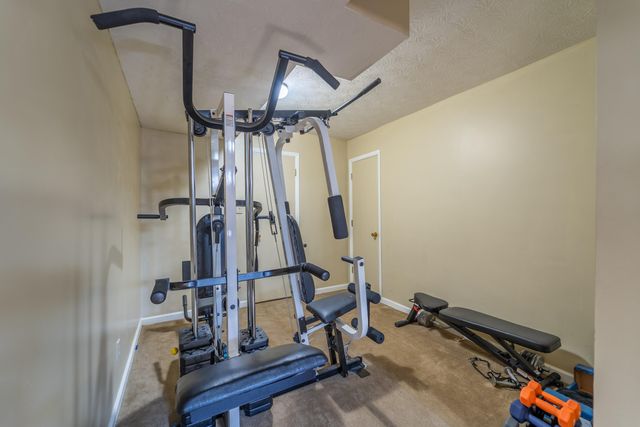 972 Edgewater Drive, Lexington, KY 40502