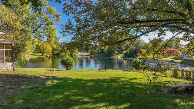 972 Edgewater Drive, Lexington, KY 40502