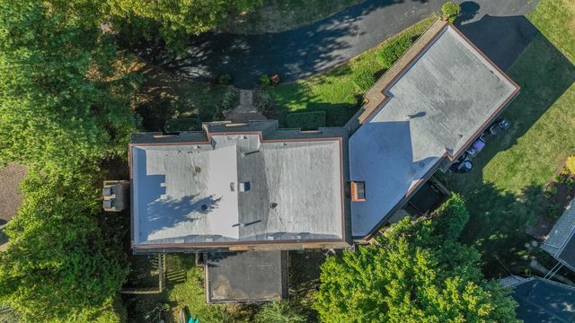 972 Edgewater Drive, Lexington, KY 40502