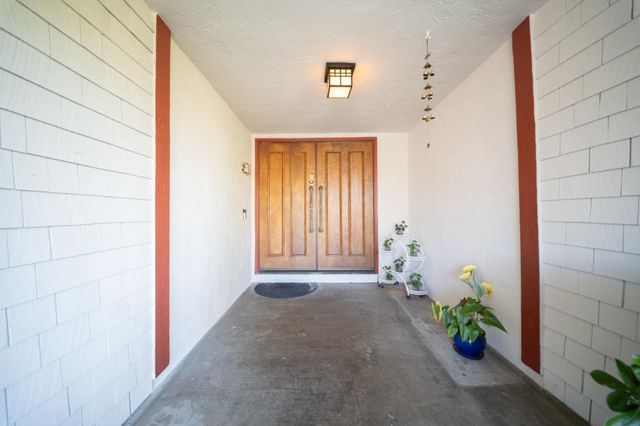 60 Beach Park Boulevard, Foster City, CA 94404