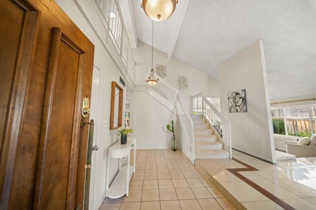 60 Beach Park Boulevard, Foster City, CA 94404