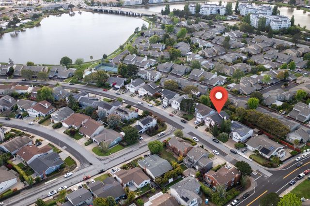 60 Beach Park Boulevard, Foster City, CA 94404