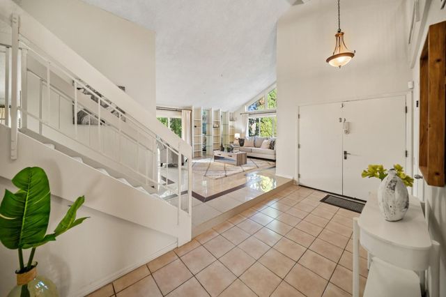 60 Beach Park Boulevard, Foster City, CA 94404