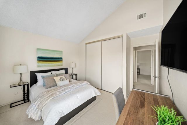 60 Beach Park Boulevard, Foster City, CA 94404