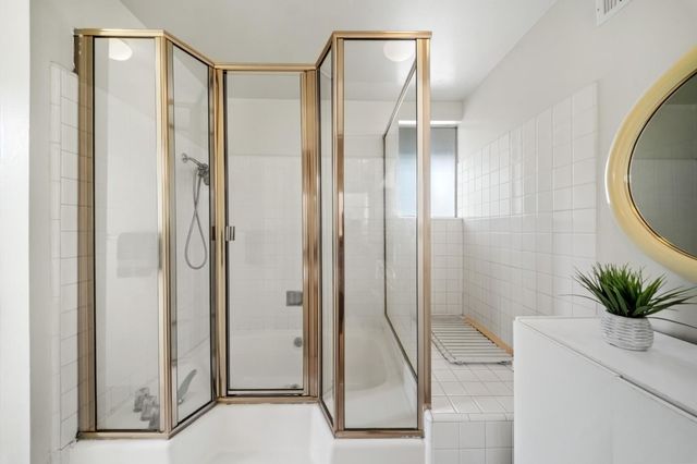 60 Beach Park Boulevard, Foster City, CA 94404