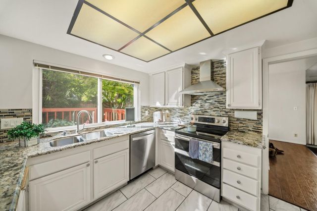 60 Beach Park Boulevard, Foster City, CA 94404