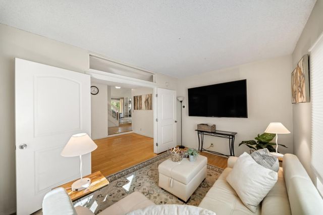 60 Beach Park Boulevard, Foster City, CA 94404