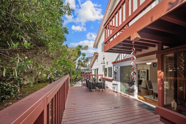 60 Beach Park Boulevard, Foster City, CA 94404