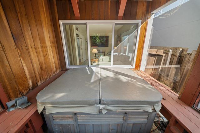 60 Beach Park Boulevard, Foster City, CA 94404