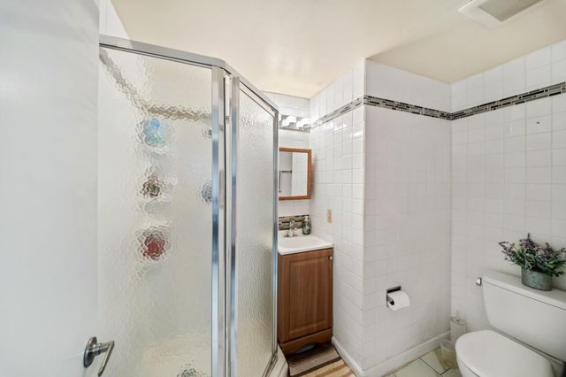 60 Beach Park Boulevard, Foster City, CA 94404