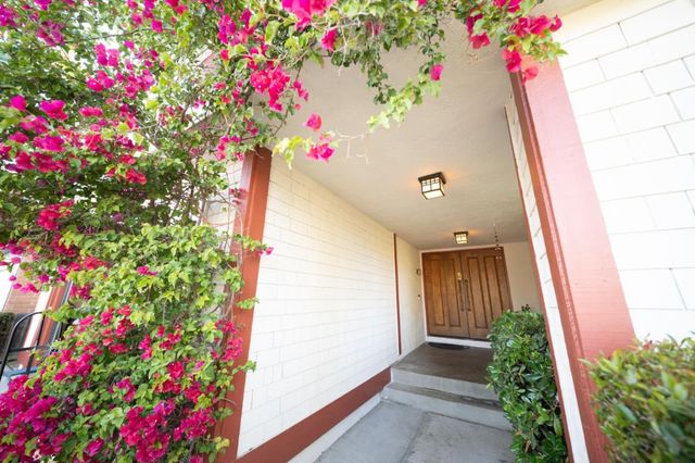 60 Beach Park Boulevard, Foster City, CA 94404