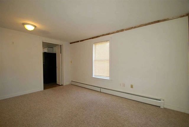 44 S. Village Road, Loudon, NH 03303