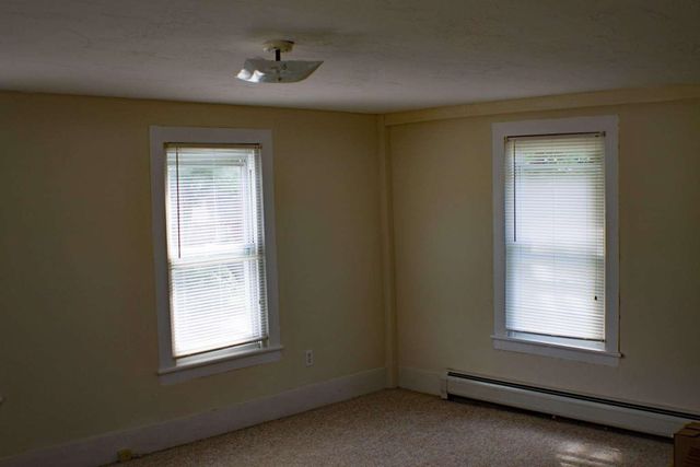 44 S. Village Road, Loudon, NH 03303