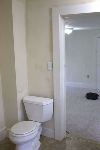 44 S. Village Road, Loudon, NH 03303